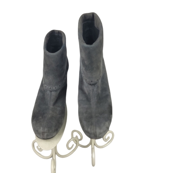 Franco Sarto "EXTREME" Gray Suede Pull-On Ankle Boots - Picture 3 of 8